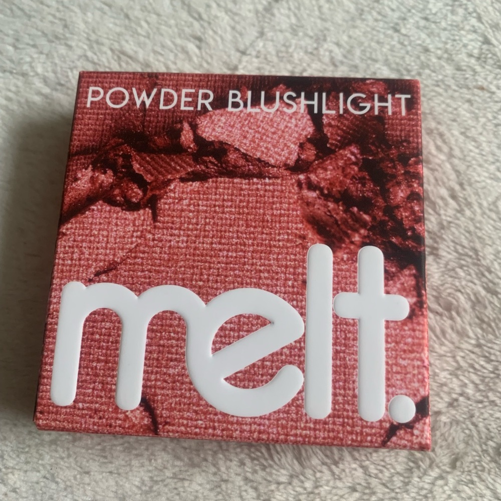 Melt Cosmetics Blush Light Powder Blush Nevermore BNIB - Picture 7 of 14
